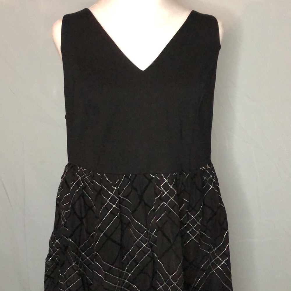 Torrid Black and Silver Plaid Mesh Mid Length Women’s Dress Size 14 NWT - Picture 2 of 7